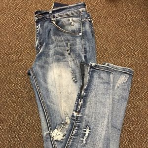 KDNK Jean size 32
